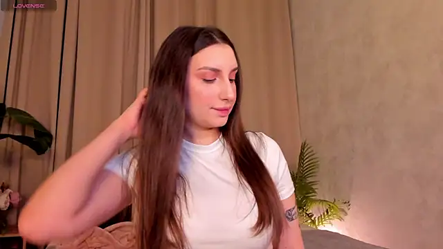 Celine Coello online show from 3, 6, 2026