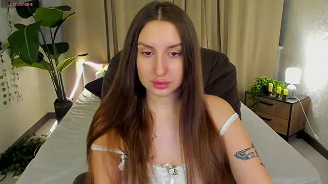 Celine Coello online show from 27, 3, 2026