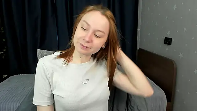 Lola Raivis  online show from 3, 2, 2026