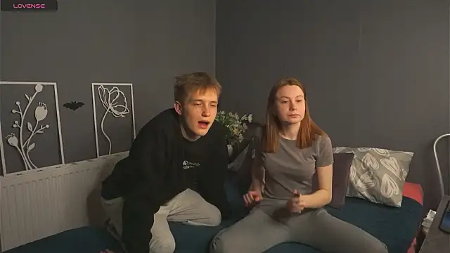 Lola Raivis  online show from 6, 3, 2026