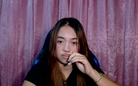 pinay mayahiga online show from 10, 5, 2026