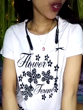 Snapshot of Maliha_Chowdhury chatting on 4, 5, 2026 Maliha Chowdhury online show from 4, 5, 2026