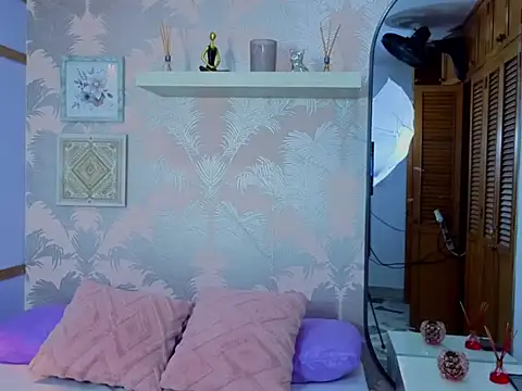 Emma Thompssonn online show from 13, 2, 2026