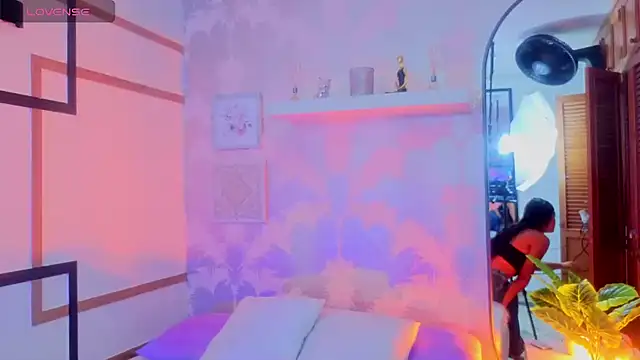 Emma Thompssonn online show from 20, 4, 2026