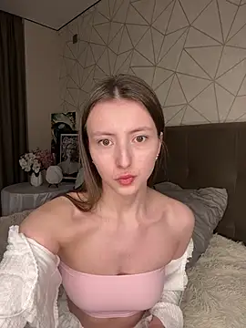 Dream Woman4U online show from 9, 4, 2026