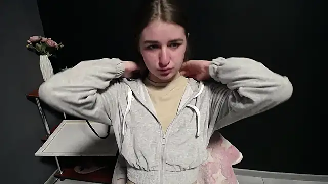 Sunny siren online show from 13, 3, 2026