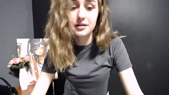 Snapshot of Sunny_siren chatting on 15, 7, 2026 Sunny siren online show from 15, 7, 2026