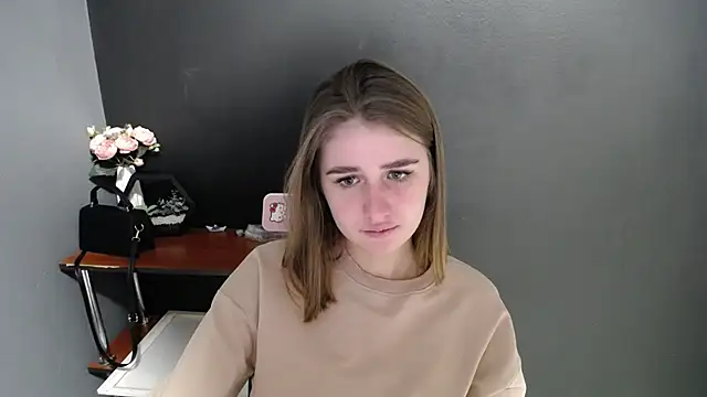 Sunny siren online show from 24, 2, 2026