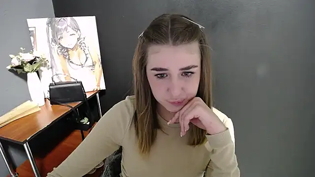 Sunny siren online show from 29, 5, 2026