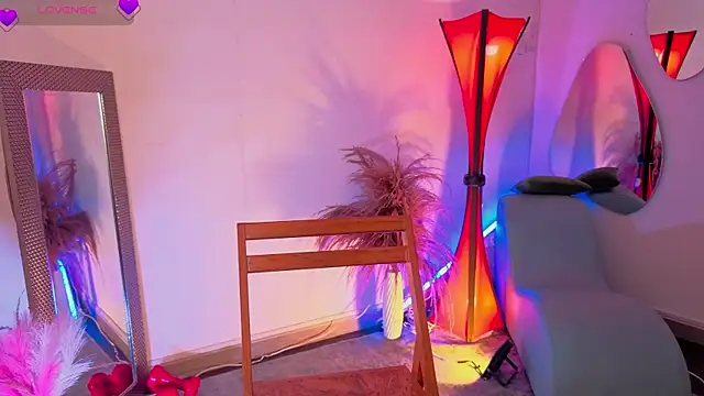 fransheskarossi online show from 8, 5, 2026