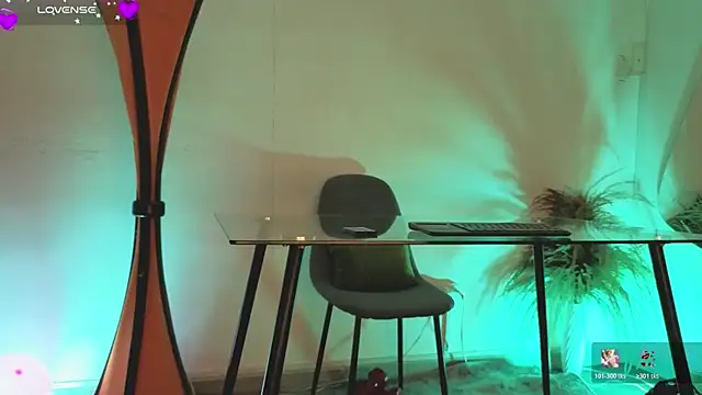 fransheskarossi online show from 8, 4, 2026