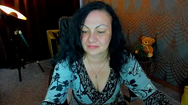 IrissMoon online show from 3, 6, 2026