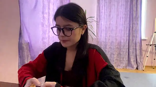 SaintMari online show from 29, 4, 2026