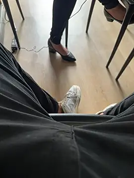 Novinho Pauzudo 18cm online show from 6, 3, 2026