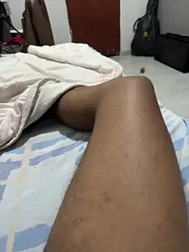 Novinho Pauzudo 18cm online show from 6, 2, 2026