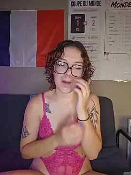 Snapshot of ju_juliette chatting on 7, 7, 2026 ju juliette online show from 7, 7, 2026