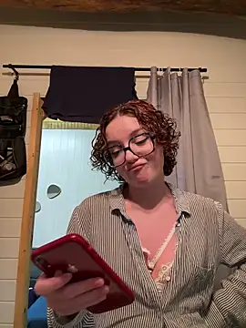Snapshot of ju_juliette chatting on 26, 5, 2026 ju juliette online show from 26, 5, 2026