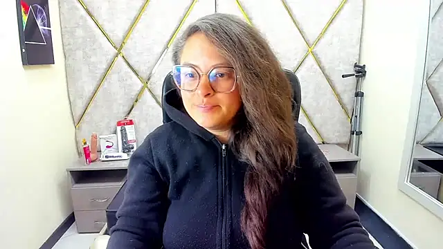Sarah Boobs  online show from 28, 5, 2026