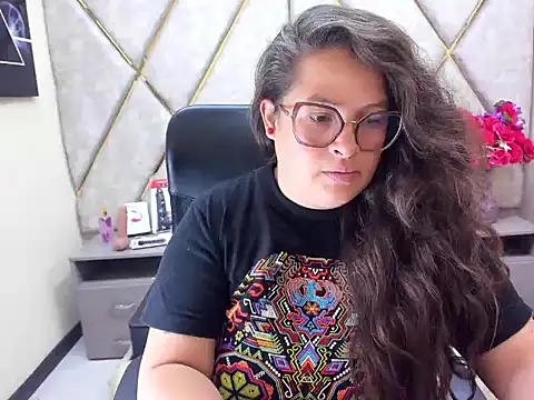 Sarah Boobs  online show from 5, 5, 2026