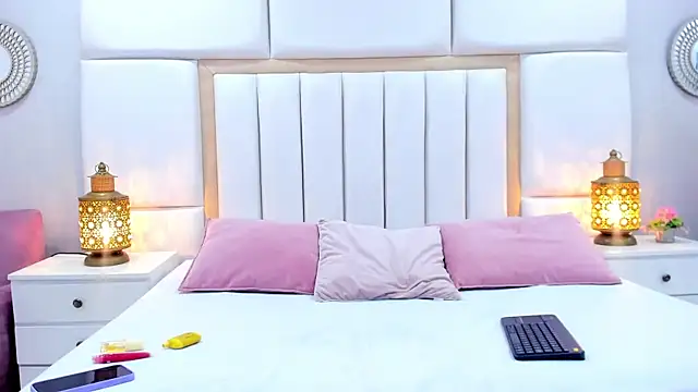 AbannyRogerss online show from 6, 7, 2026