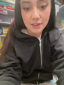 StrawberryPink  online show from 21, 5, 2026