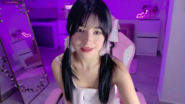 Snapshot of Blush_Marie chatting on 25, 4, 2026 Blush Marie online show from 25, 4, 2026