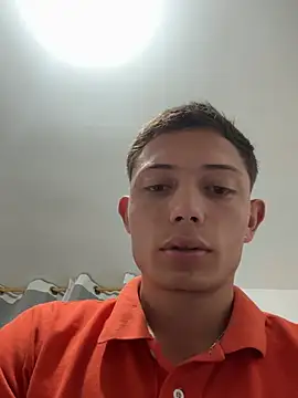 Snapshot of santiObrero chatting on 23, 5, 2026 santiObrero online show from 23, 5, 2026