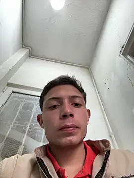 Snapshot of santiObrero chatting on 22, 5, 2026 santiObrero online show from 22, 5, 2026
