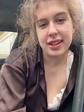 LilianBliss online show from 9, 5, 2026