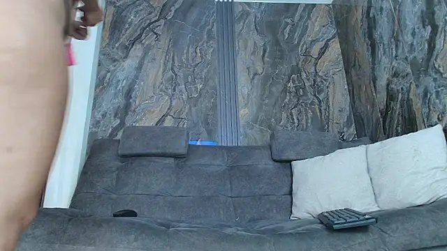 Adynrousse online show from 10, 3, 2026