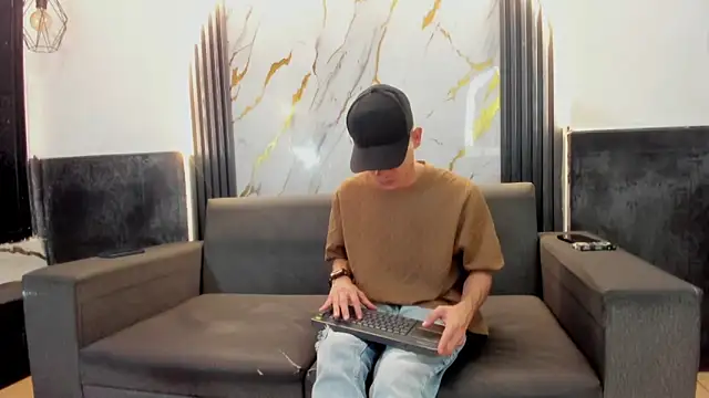 Angel Villareal online show from 5, 2, 2026