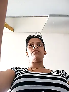 mitzukywinteer online show from 6, 3, 2026