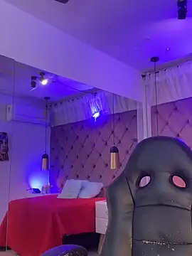 Auri   online show from 21, 4, 2026