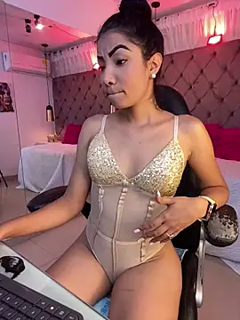 Auri   online show from 10, 6, 2026