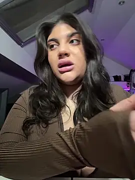 MinaKhalina online show from 2, 2, 2026