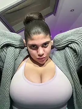 MinaKhalina online show from 13, 2, 2026