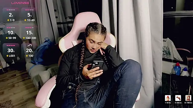 VictoriaHoneyy online show from 15, 5, 2026