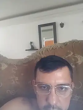 Juanstevan2724 online show from 4, 3, 2026