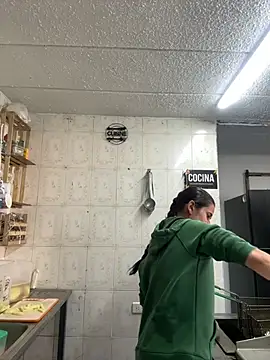 ketty Riley online show from 9, 2, 2026