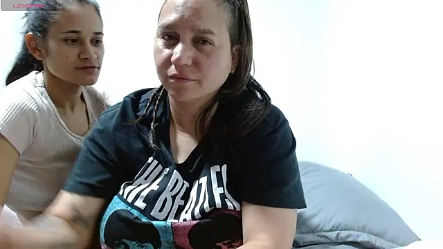 ketty Riley online show from 2, 2, 2026