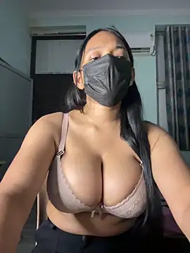 RadhikaHotty online show from 5, 4, 2026