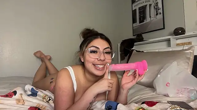 Lalaaxo online show from 3, 3, 2026