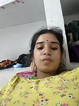 Cute-Natashaa online show from 3, 6, 2026