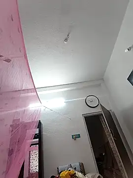 Hot-Tinaa online show from 17, 3, 2026