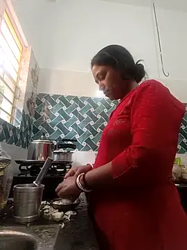 Hot-Tinaa online show from 20, 2, 2026