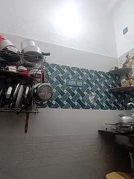 Hot-Tinaa online show from 11, 4, 2026