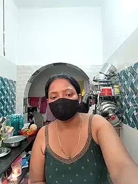 Hot-Tinaa online show from 7, 3, 2026