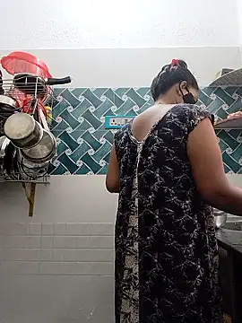 Hot-Tinaa online show from 21, 3, 2026