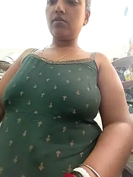 Hot-Tinaa online show from 8, 3, 2026