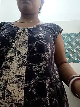 Snapshot of Hot-Tinaa chatting on 25, 4, 2026 Hot-Tinaa online show from 25, 4, 2026